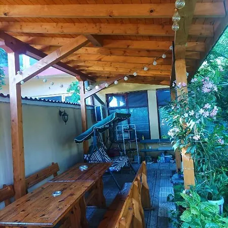 Guest house Family California